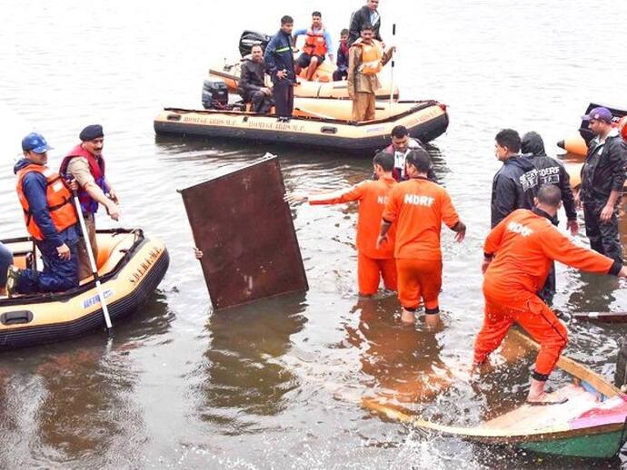 नौका चालक की मनमानी बनी मौत की वजह, हादसे में मृतकों की संख्या पहुंची 12