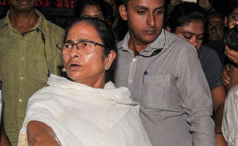 कोरोना के खौफ में पश्चिम बंगाल में डाक्टर, नहीं सुन रही है  ममता सरकार