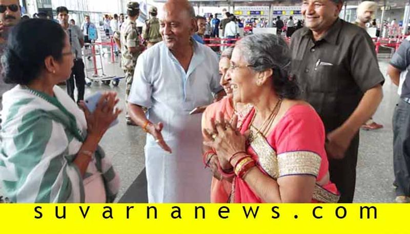 Mamata Runs Into Jashodaben Before Boarding Flight To Meet Him