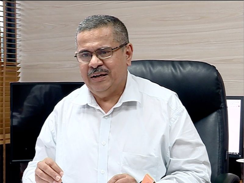 Kerala: CM Pinarayi Vijayan's principal secretary denied to vote after having two identity cards with same numbers rkn