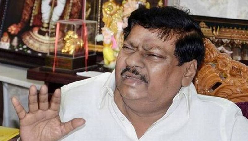 tdp leader, Former MP Siva Prasad join in hospital over kidney trouble