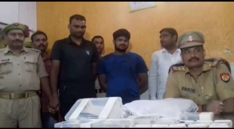 चलती ट्रेन में करते थे चोरी और लूट, 8 लाख के सामान सहित गैंग आया गिरफ्तार में