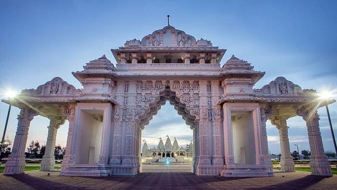 जहां दहाड़ेंगे मोदी, वहीं बना था नॉर्थ अमेरिका का सबसे बड़ा मंदिर, बनने में लगे थे 2 साल 4 महीने