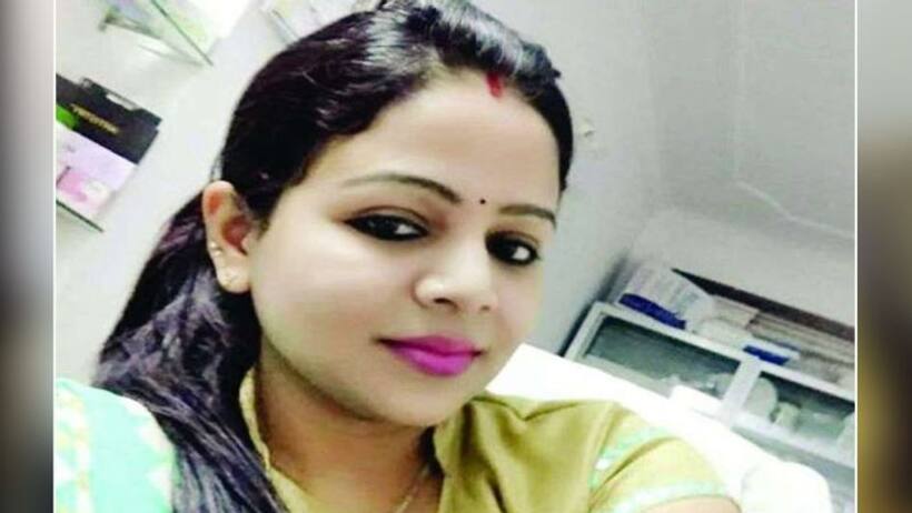 नेता हों या IAS IPS बड़ी आसानी से फांस लेती थी यह 'बला'