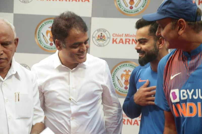 KSCA donate funds to rebuild Karnataka from flood at chinnaswamy bengaluru