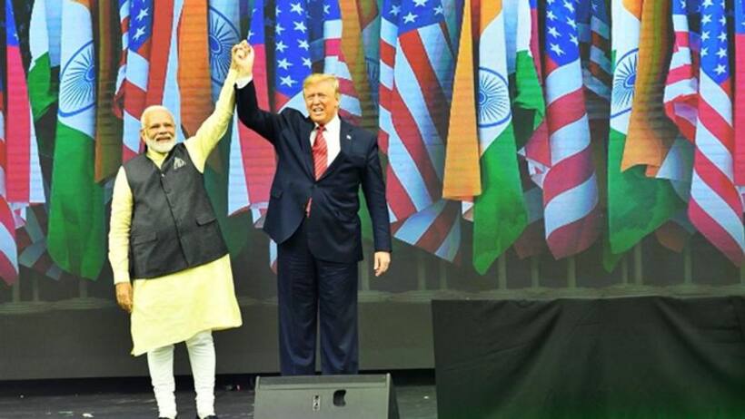 पीएम मोदी ने ट्रंप को जीत का मंत्र देकर भारतीयों को दिया गुप्त संदेश