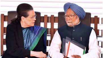 Sonia Gandhi arrives in Tihar jail and former PM Manmohan Singh