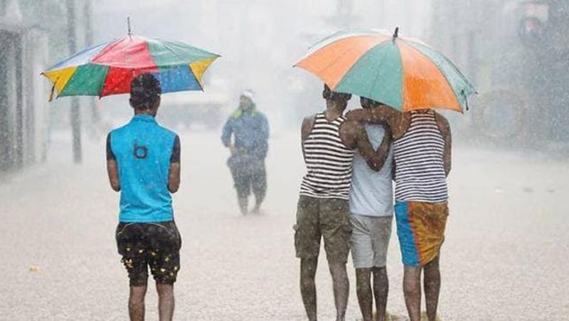 heavy rain in 11 districts today