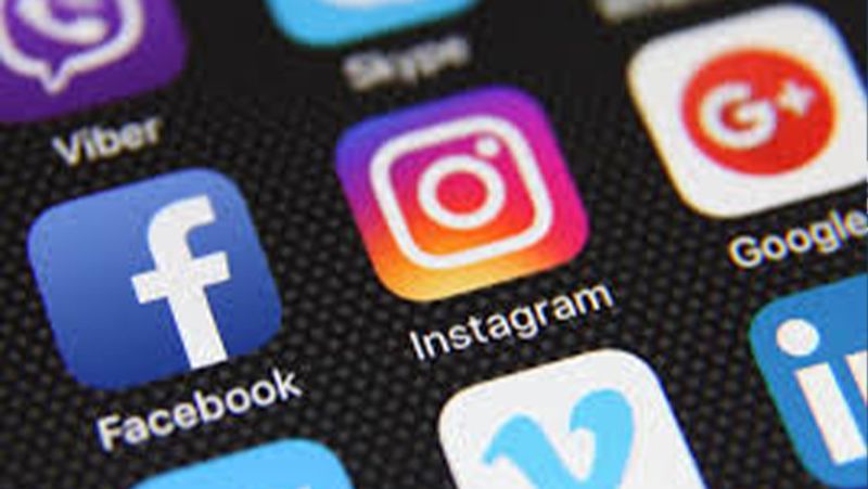 New Rules for control social media in 3 months center tells supreme Court