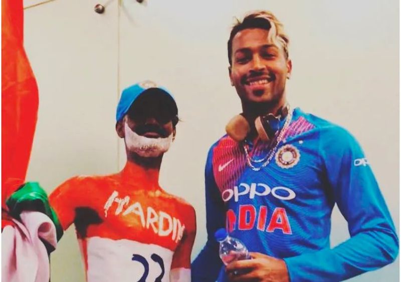 Hardik pandya helps fan medical treatment during india vs South Africa t20