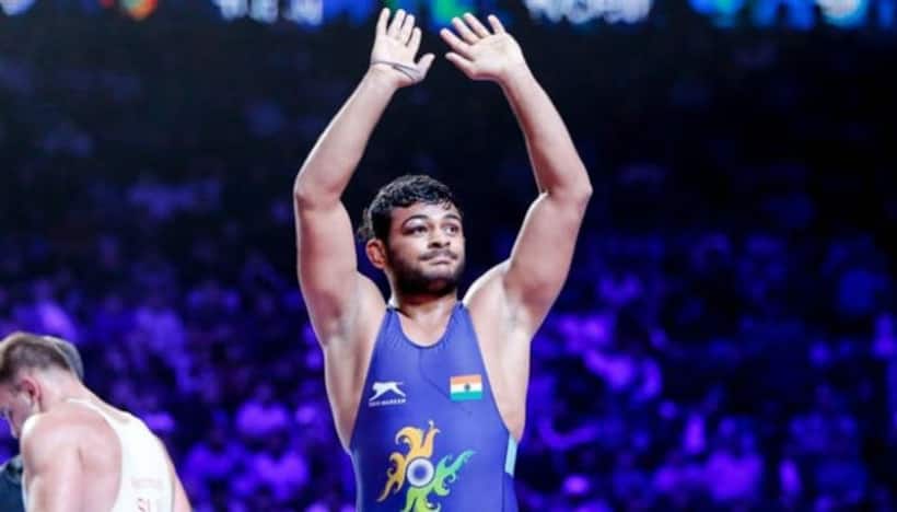 Tokyo Olympics: క్వార్టర్స్ లోకి దూసుకెళ్లిన మరో భారత రెజ్లర్ దీపక్ పూనియా