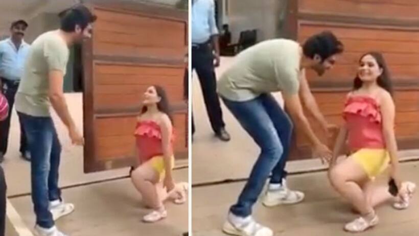 बीच सड़क घुटनों पर बैठकर 'सोनू' को लड़की ने किया प्रपोज, यूजर बोला, 'सारा से डर नहीं लगा दीदी आपको'
