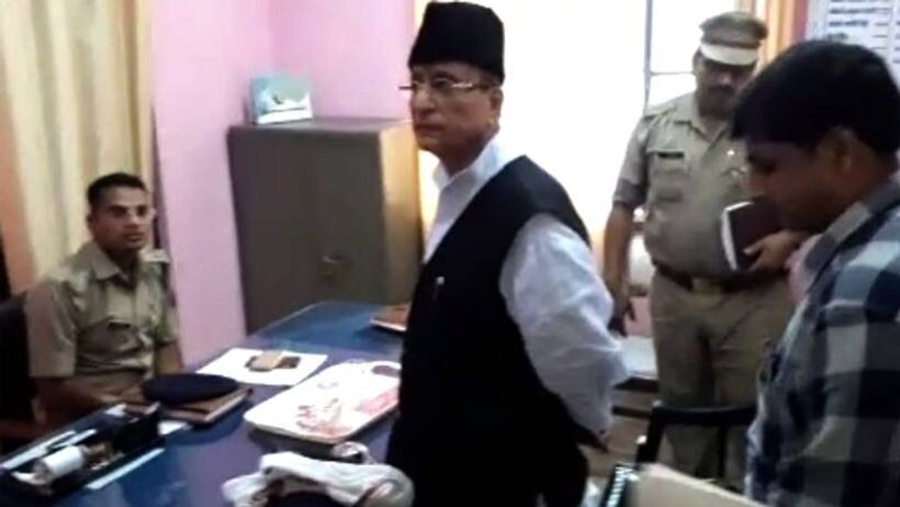 एसआईटी के सवालों से चकराया आजम खान का सिर, जवाब के लिए मांगा चार दिन समय