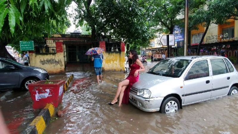 Bihar floods: Woman posing in Patna's flooded streets outrage internet