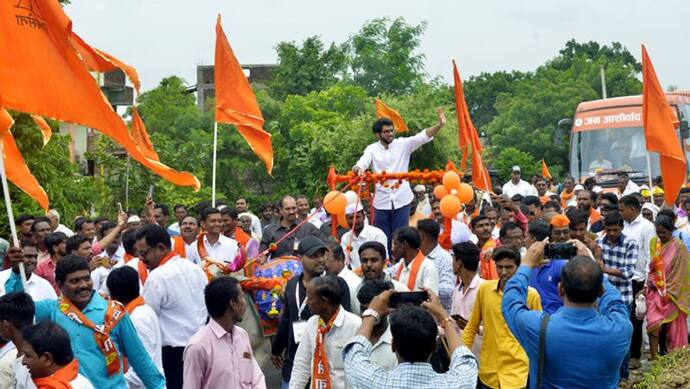 आदित्य ठाकरे की रैली में चोरों की चांदी, महिला का मंगलसूत्र चोरी, नेताओं की जेब कटी