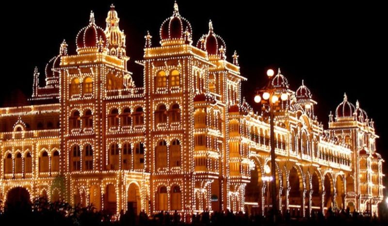 traditional vs tourism dasara in mysore