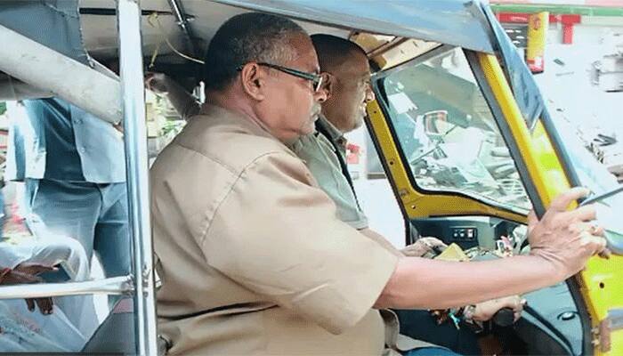 minister avanthi srinivas turned as a auto driver