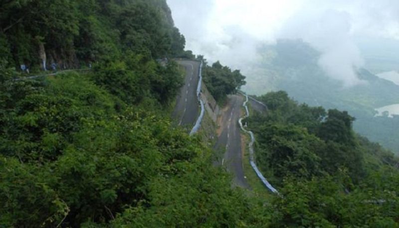 Agumbe ghat section roads open for all vehicles