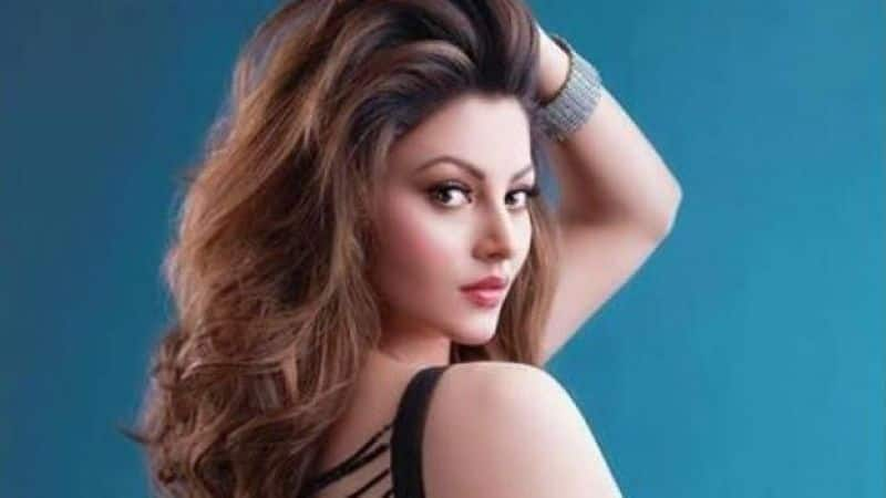 Sandalwood Darshan Urvashi Rautela goes topless while dancing