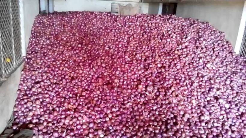 फिर प्याज ने मारी उछाल, एक किलोग्राम पहुंचा अस्सी पार