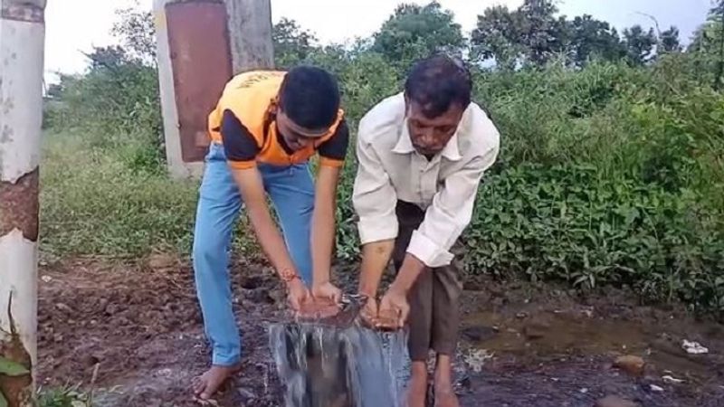 Water spilled out of borewell in belagavi