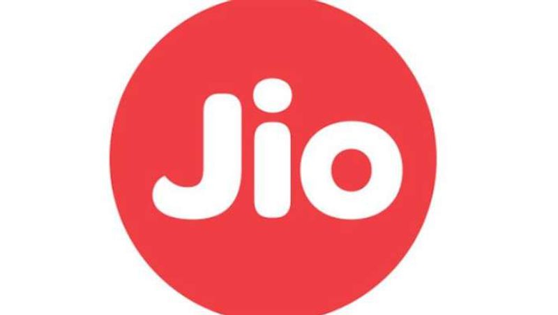 Dont fall pray to these fake free Jio recharge offers