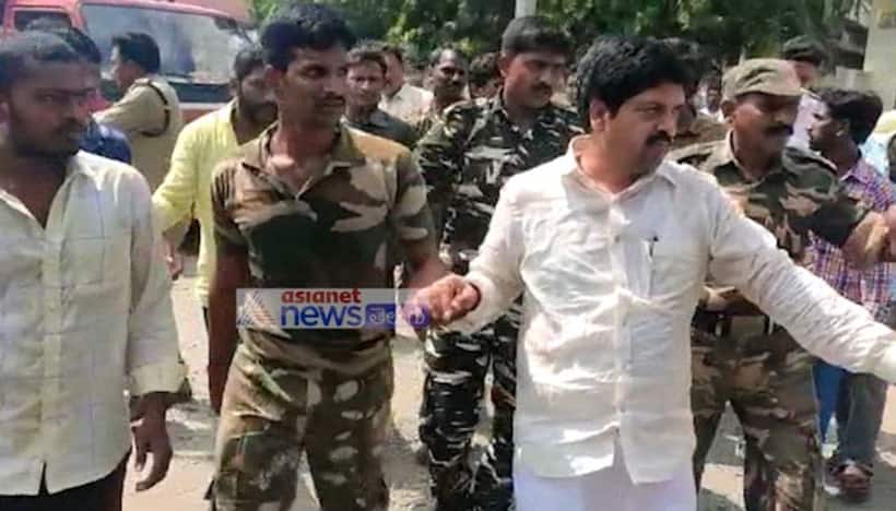 మాజీ మంత్రి కొల్లు రవీంద్ర అరెస్ట్... (వీడియో)