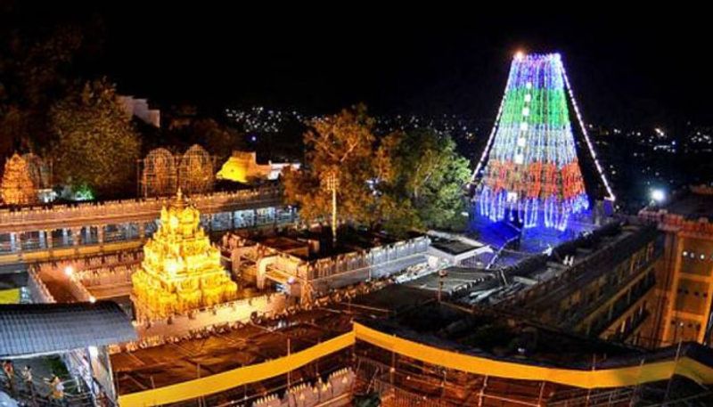 Vijayawada durga temple officials set lion idiols to silver chariot lns