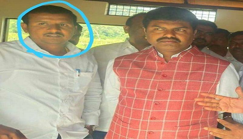 Shivamogga BJP Leader threatens Gajanur forest officer