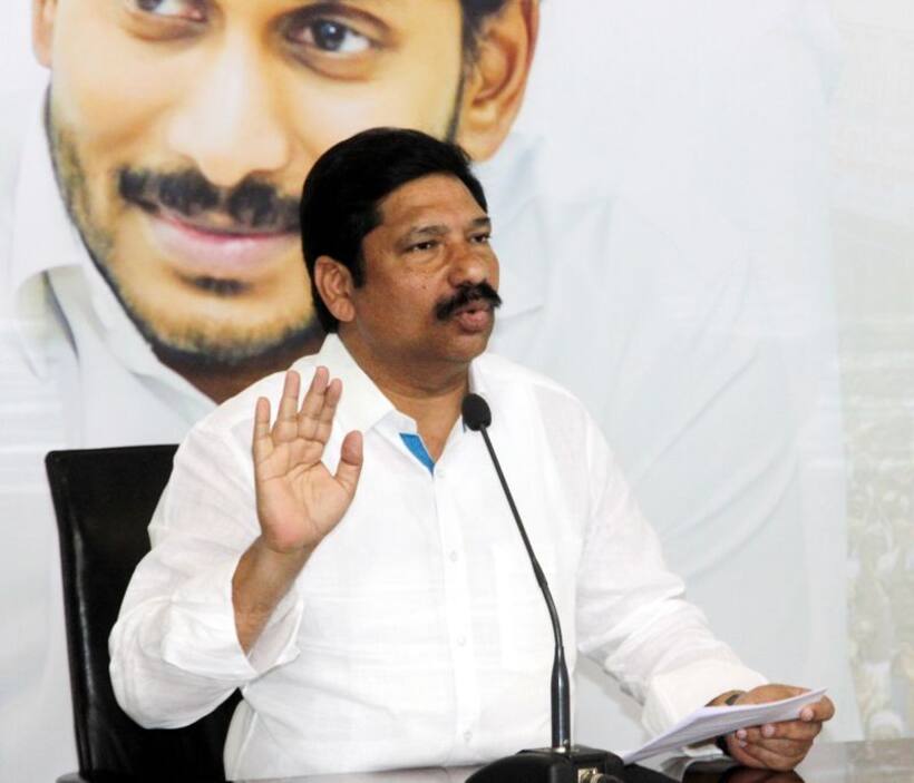 చంద్ర‌బాబు ఎలా ఆస్తులు కూడబెట్టారో భువనేశ్వరి మాట్లాడాలి... నిజం గెలవాలి యాత్ర‌పై మంత్రి జోగి రమేష్ విమర్శలు 