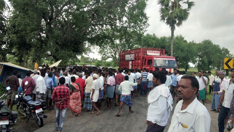 lorry-tata ace accident...3 people killed