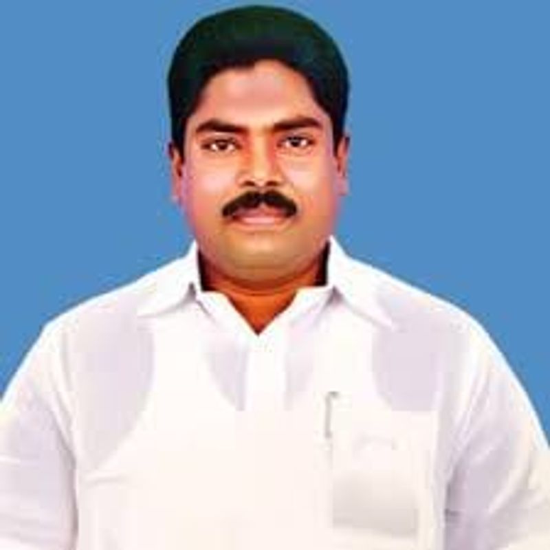 admk minister try to occupied canal in  min night at ponneri and village peoples signed minister