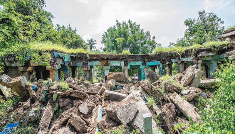 Hampi Mantapa Pillar Collapses Due to Heavy Rain