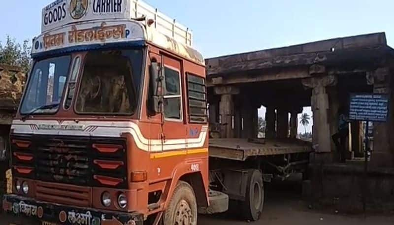 Badami Banashankari Temple entrance damaged after lorry enter