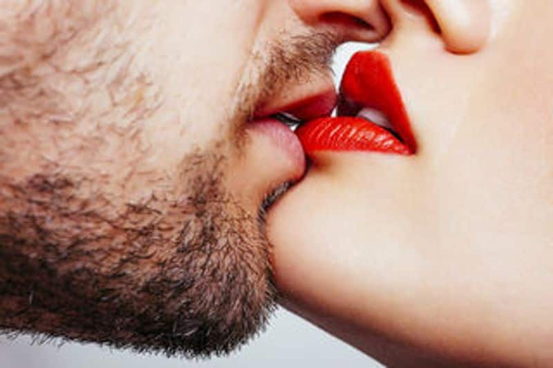 why kissing is improtant in a relationship, what is the benefits of it? - bsb