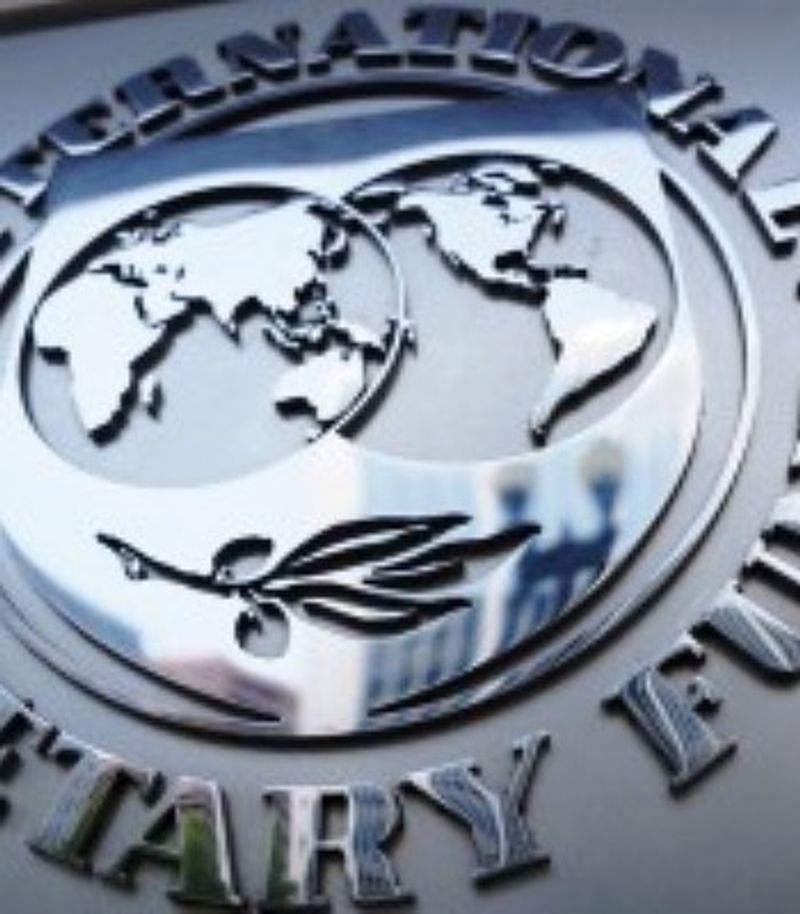 IMF slashes India's FY20 GDP growth forecast by 90 bps to 6.1%