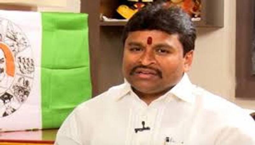 అమ్మవారితో ఆటలొద్దు .. పుట్టగతులుండవ్ : విపక్షాలకు వెల్లంపల్లి శ్రీనివాస్ హెచ్చరిక