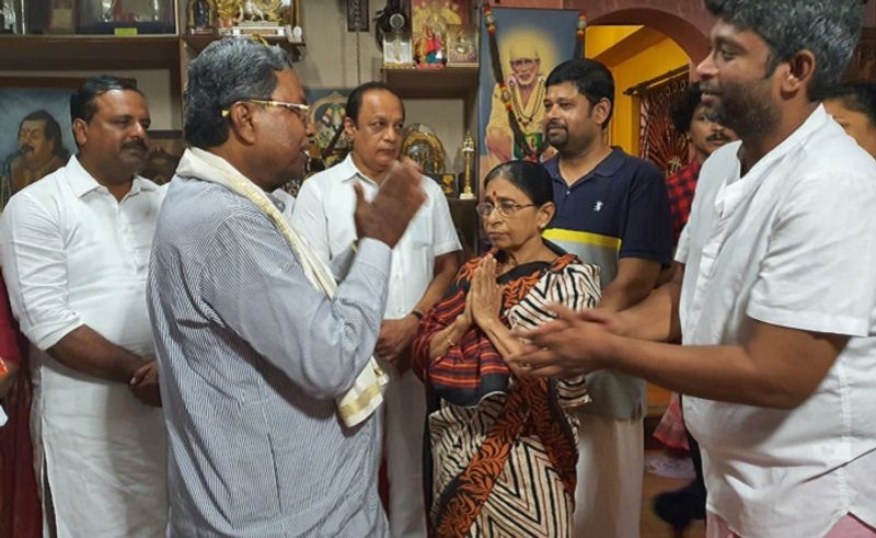 siddaramaiah visits kadri gopalnath house