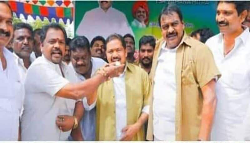 janasena party mla rapaka varaprasadrao abhishekam with milk to cm jagan flexi