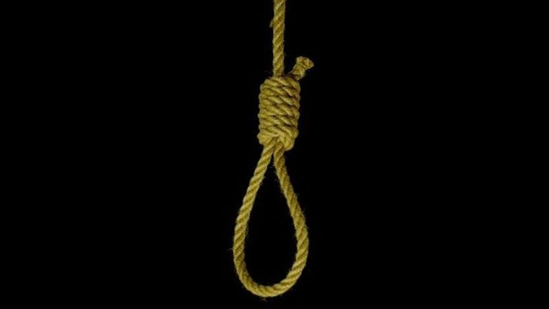 Teacher suffering from leg pain commits suicide in Shivamogga