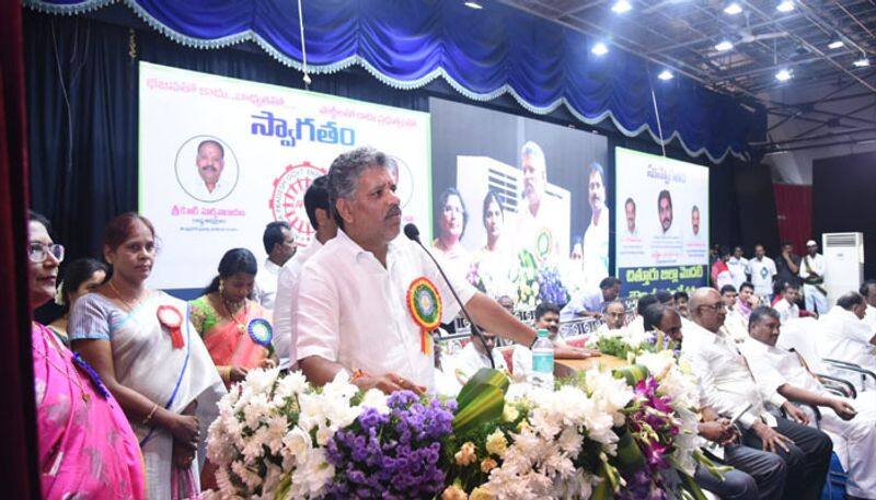 AP chief minister YS Jagan assures to provide 4 lakh jobs say chevi reddy