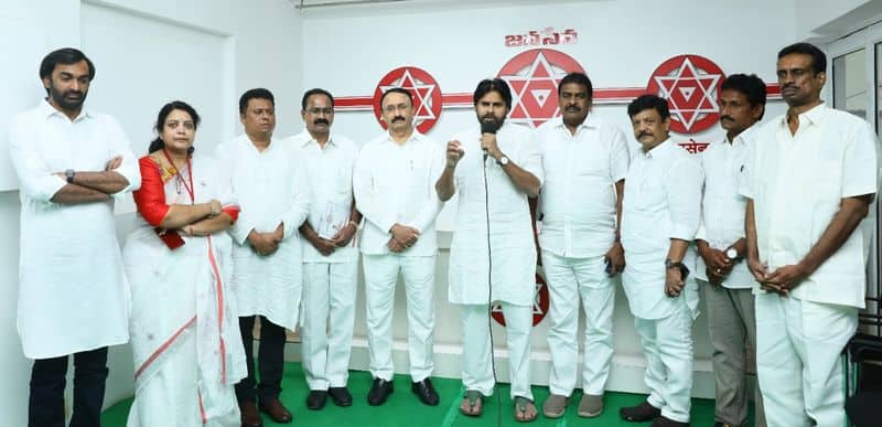 Jana sena president pawan kalyan plans to conduct rally on November 3 in vizag