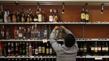 Wine enthusiast will have to wait and wait in UP, liquor shops will not open