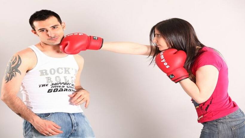 Relationship conflict: क्या पार्टनर से बार बार होती है लड़ाई, आजमाएं ये 5 तरीके