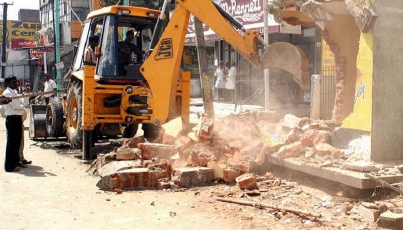 Municipal Authorities Held Demolish Temples in Harapanahalli in Ballari District