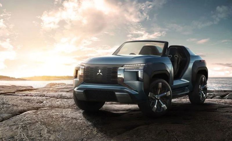 Mitsubishi Unveils Small Plug-in Hybrid SUV MI-Tech Concept