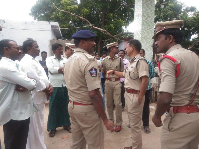 Guntur Range IG Vineet Brijlal Visit Palnadu