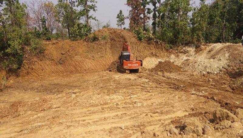 Illegal Soil Mining in the Name of Highway Construction in Gadag grg