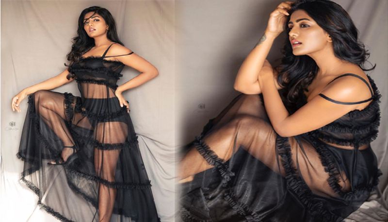 Eesha rebba bold statement on her hotness