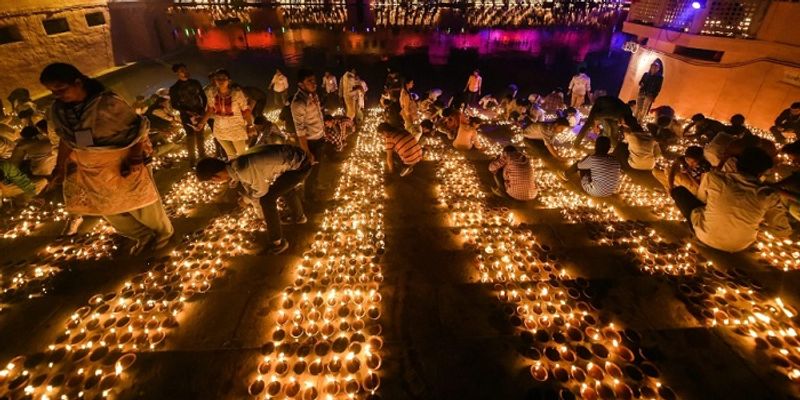 New history created in ayodhya as over 6 lakh diyas on diwali Guinness World Records